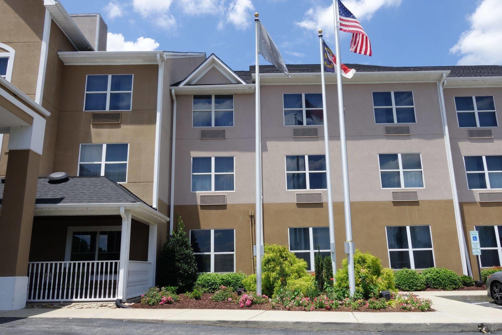 Country Inn & Suites By Radisson, Burlington Elon , Nc Zewnętrze zdjęcie