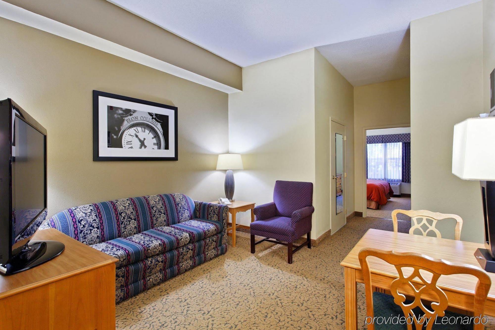 Country Inn & Suites By Radisson, Burlington Elon , Nc Zewnętrze zdjęcie