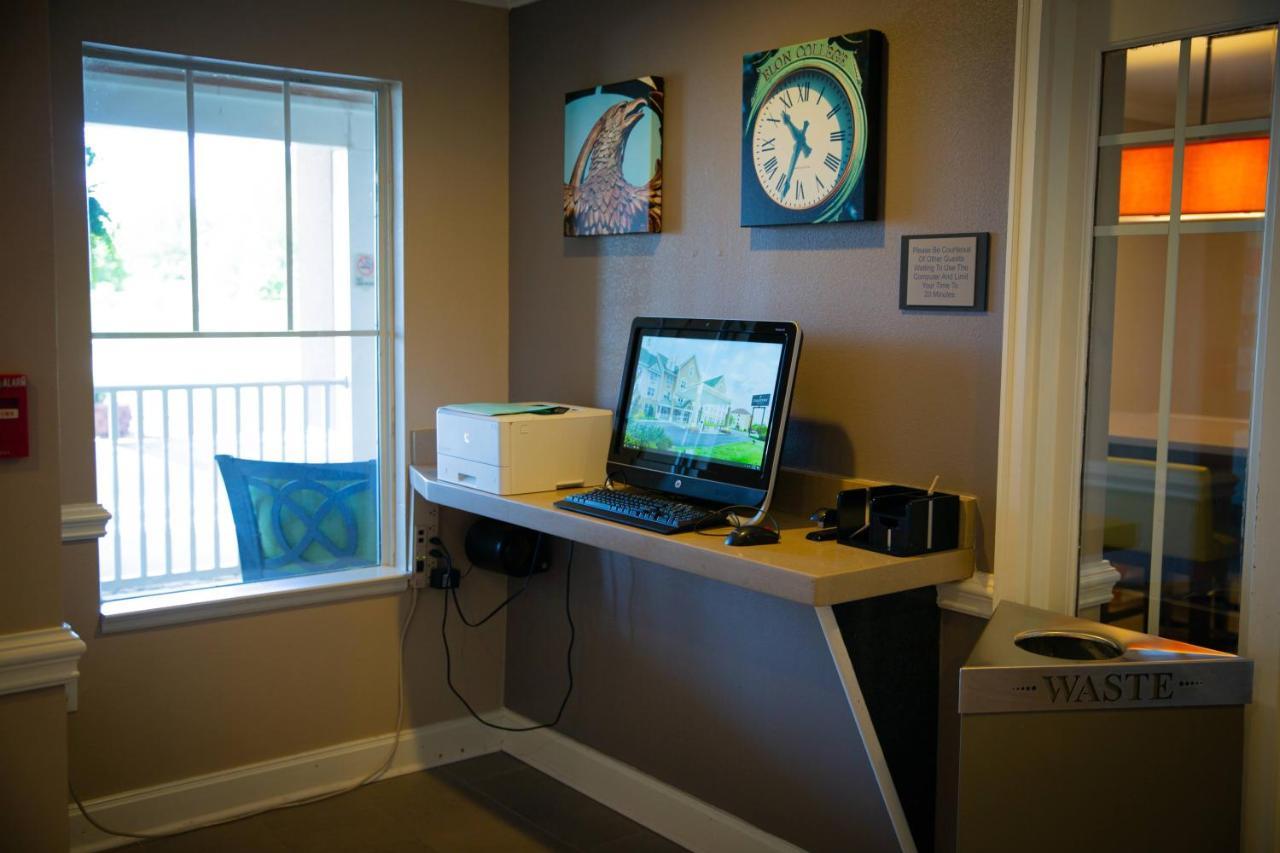 Country Inn & Suites By Radisson, Burlington Elon , Nc Zewnętrze zdjęcie